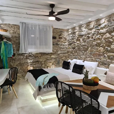 Διαμέρισμα Manda Old Town *