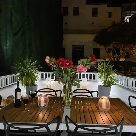 Manda Old Town Apartman *